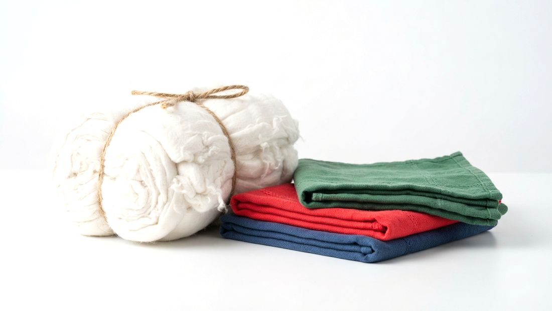 Cotton waste and wiping cloth